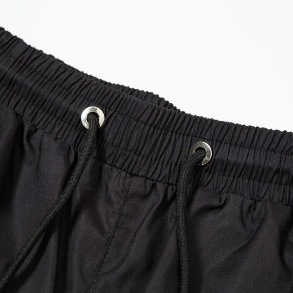 【DIOR  公式旗艦店】ディオール  ショートパンツご好評に付き再入荷！250225