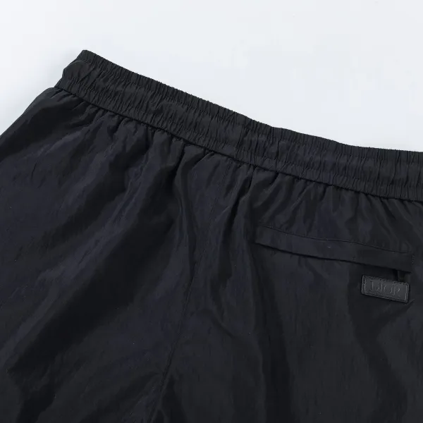 【DIOR  公式旗艦店】ディオール ショートパンツご好評に付き再入荷！250225