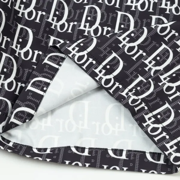 【DIOR  公式旗艦店】ディオール  ショートパンツ  ご好評に付き再入荷！
