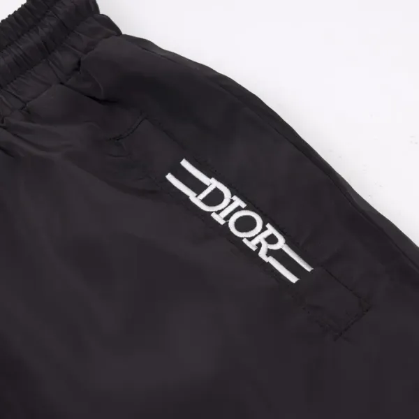 【DIOR  公式旗艦店】ディオール   ショートパンツ  ご好評に付き再入荷！