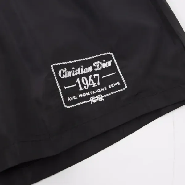 【DIOR  公式旗艦店】ディオール   ショートパンツ  ご好評に付き再入荷！