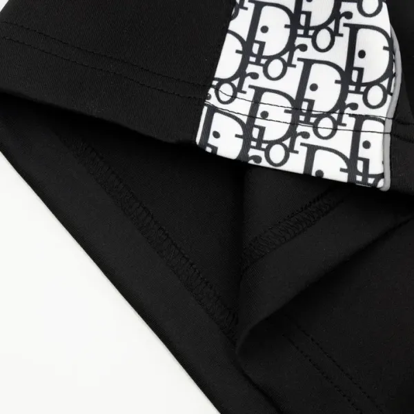 【DIOR 公式旗艦店】ディオール ショートパンツご好評に付き再入荷! 【DIOR 公式旗艦店】ディオール ショートパンツご好評に付き再入荷!