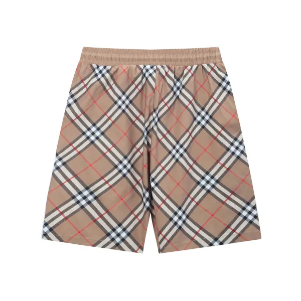 【BURBERRY  公式旗艦店】バーバリー  ショートパンツご好評に付き再入荷！250226