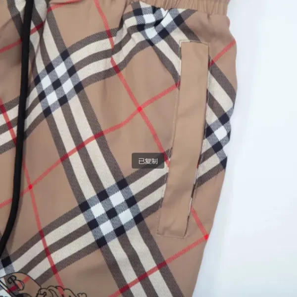 【BURBERRY  公式旗艦店】バーバリー  ショートパンツご好評に付き再入荷！250226