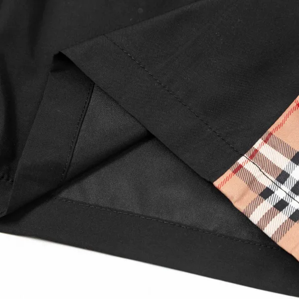 【BURBERRY  公式旗艦店】バーバリー  ショートパンツご好評に付き再入荷！250226