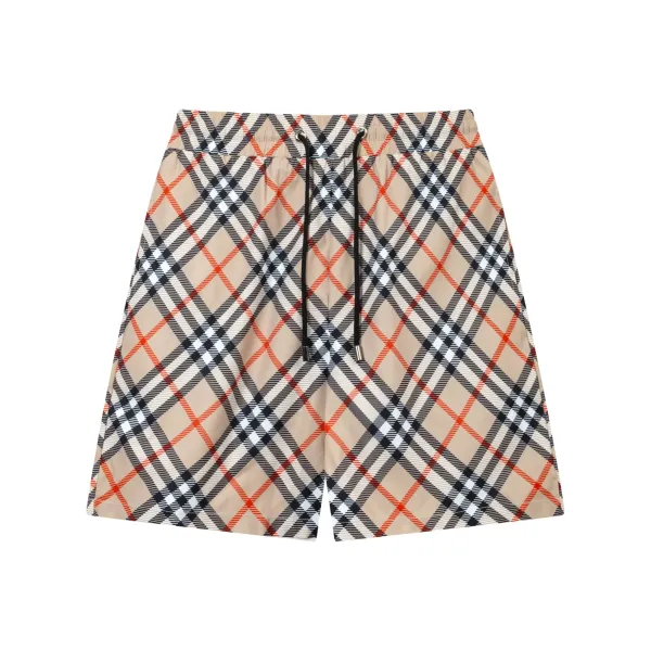 【BURBERRY 公式旗艦店】バーバリー  ショートパンツご好評に付き再入荷 24627