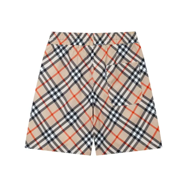 【BURBERRY 公式旗艦店】バーバリー  ショートパンツご好評に付き再入荷 24627