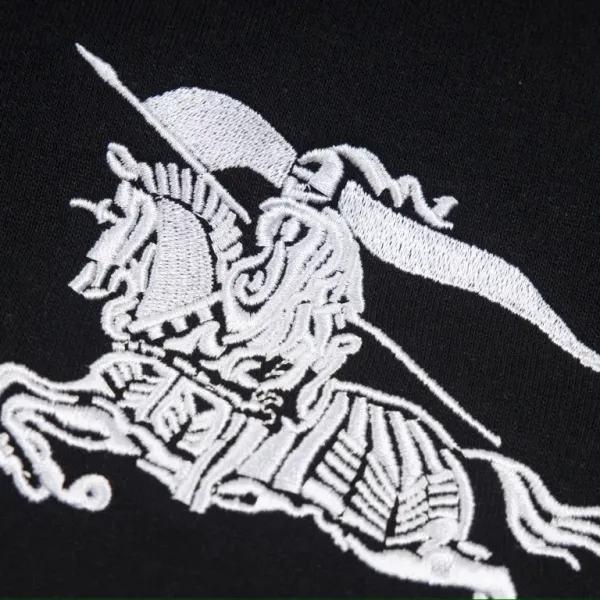 【BURBERRY  公式旗艦店】バーバリー  ショートパンツ  ご好評に付き再入荷！