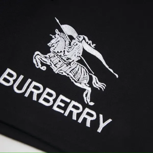 【BURBERRY  公式旗艦店】バーバリー  ショートパンツ  ご好評に付き再入荷！