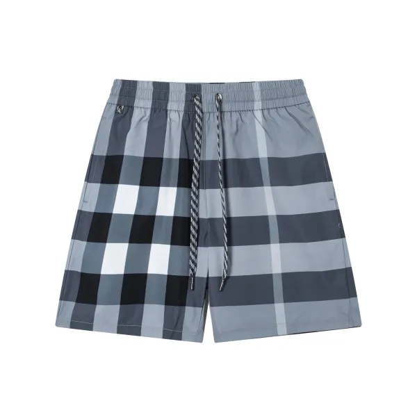 【BURBERRY  公式旗艦店】バーバリー  ショートパンツご好評に付き再入荷！