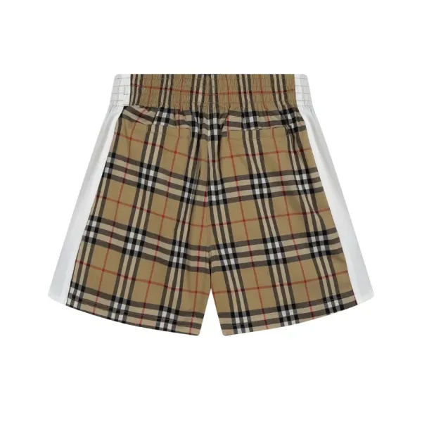 【BURBERRY  公式旗艦店】バーバリー  ショートパンツ  ご好評に付き再入荷！
