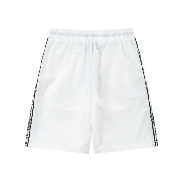 【VERSACE  公式旗艦店】ヴェルサーチ  ショートパンツ  ご好評に付き再入荷！
