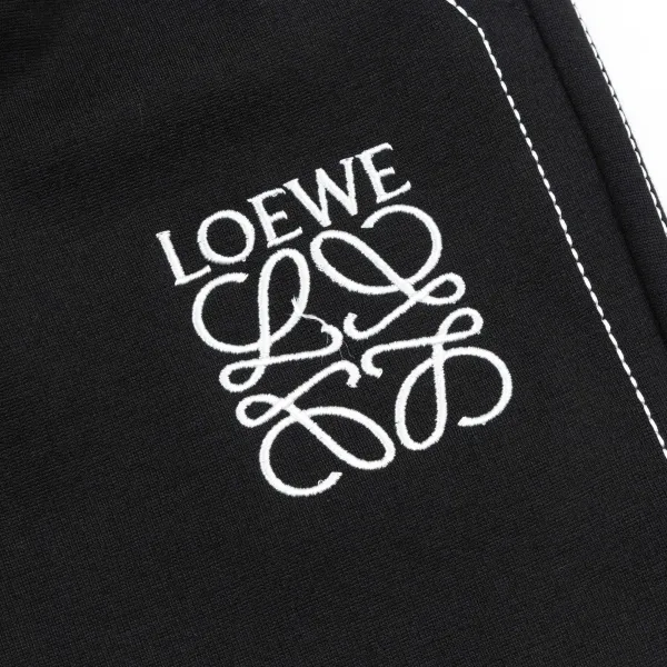 【LOEWE  公式旗艦店】ロエベ  ショートパンツご好評に付き再入荷！250227