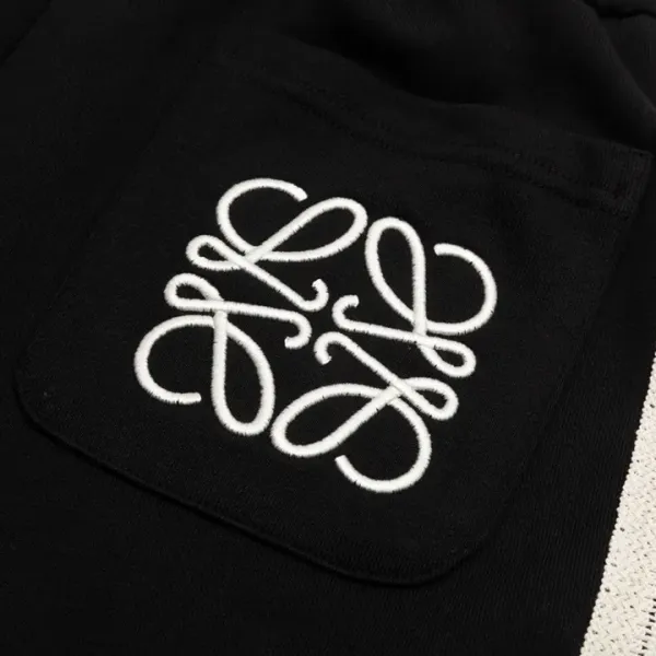 【LOEWE  公式旗艦店】ロエベ  ショートパンツご好評に付き再入荷！250227