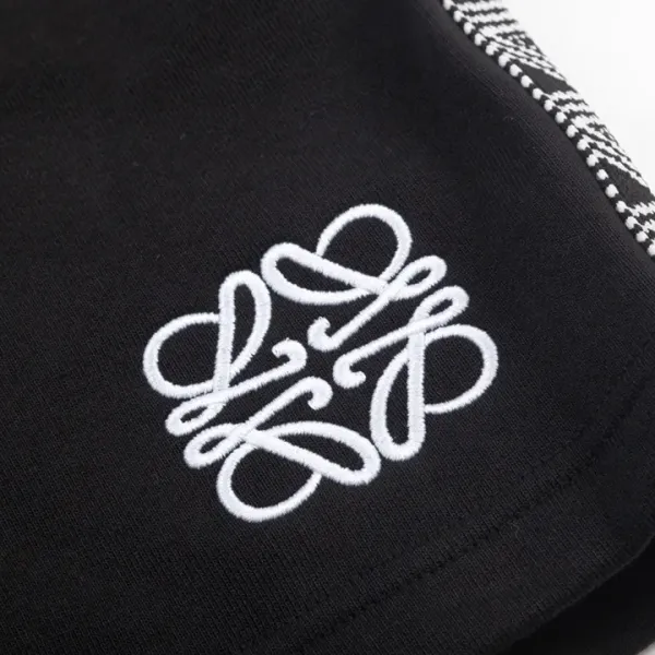 【LOEWE  公式旗艦店】ロエベ  ショートパンツご好評に付き再入荷！250227