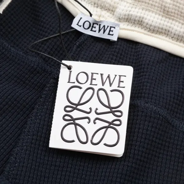 【LOEWE 公式旗艦店】ロエベ  ショートパンツご好評に付き再入荷 240717