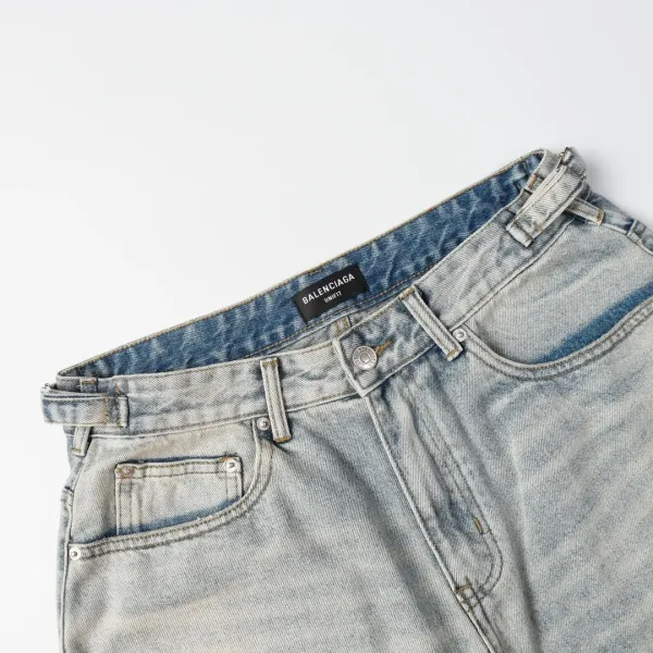 【BALENCIAGA  公式旗艦店】バレンシアガ  ショートパンツご好評に付き再入荷 240717