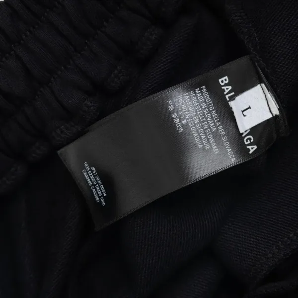 【BALENCIAGA  公式旗艦店】バレンシアガ   ショートパンツ  ご好評に付き再入荷！
