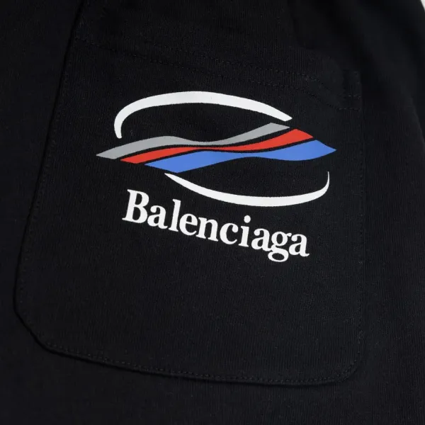 【BALENCIAGA  公式旗艦店】バレンシアガ   ショートパンツ  ご好評に付き再入荷！