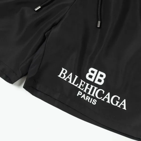 【BALENCIAGA  公式旗艦店】バレンシアガ   ショートパンツ  ご好評に付き再入荷！