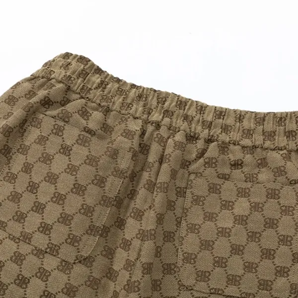 【BALENCIAGA  公式旗艦店】バレンシアガ    ショートパンツ  ご好評に付き再入荷！