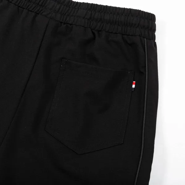 【MONCLER  公式旗艦店】モンクレール   ショートパンツご好評に付き再入荷！250225