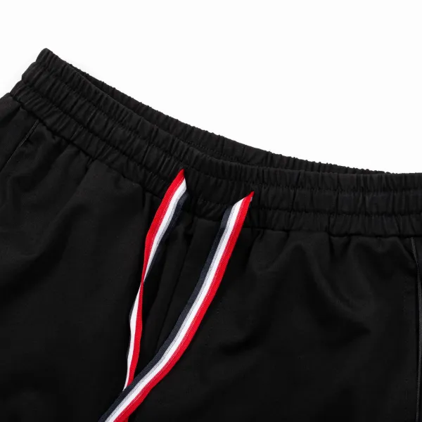 【MONCLER  公式旗艦店】モンクレール   ショートパンツご好評に付き再入荷！250225