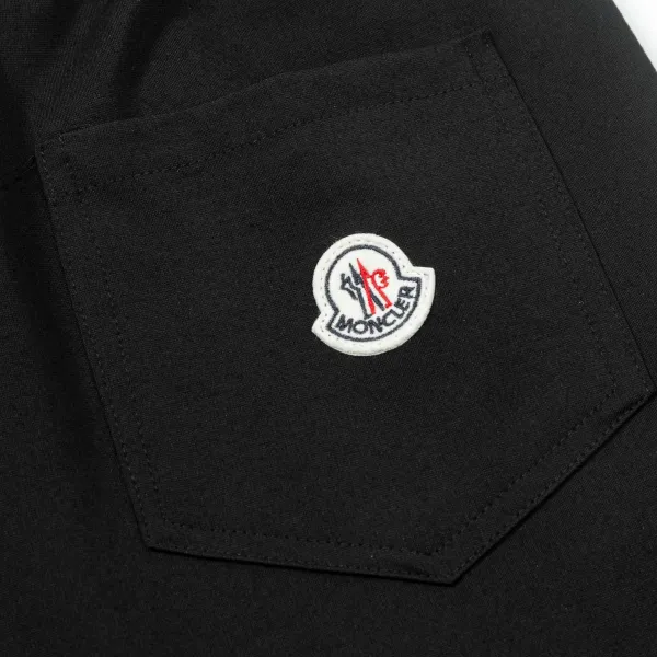 【MONCLER  公式旗艦店】モンクレール   ショートパンツご好評に付き再入荷！250225