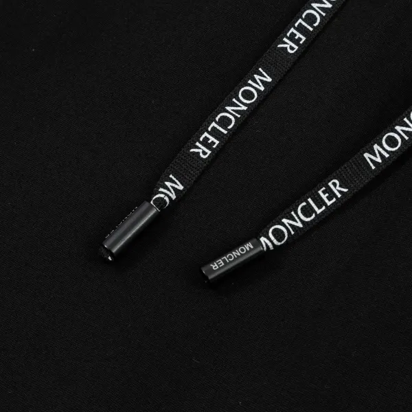【MONCLER  公式旗艦店】モンクレール   ショートパンツご好評に付き再入荷！250225