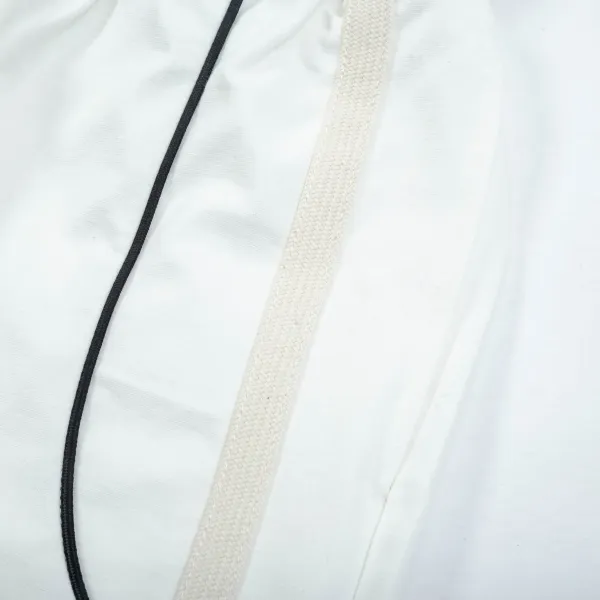 【MONCLER  公式旗艦店】モンクレール   ショートパンツご好評に付き再入荷！250225