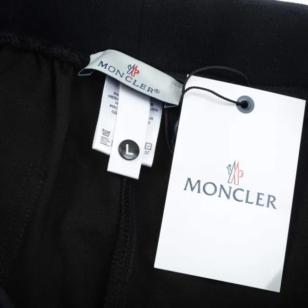 【MONCLER  公式旗艦店】モンクレール   ショートパンツご好評に付き再入荷！250225