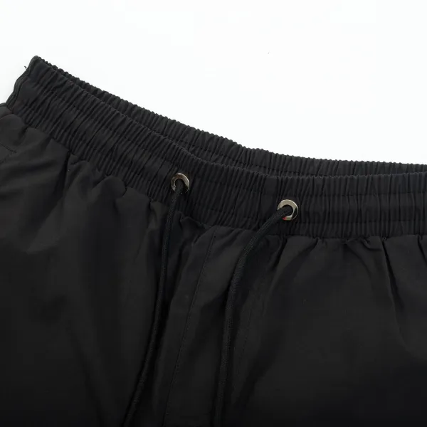【MONCLER  公式旗艦店】モンクレール   ショートパンツご好評に付き再入荷！250225