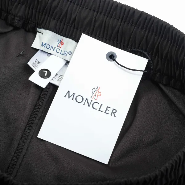 【MONCLER  公式旗艦店】モンクレール   ショートパンツご好評に付き再入荷！250225