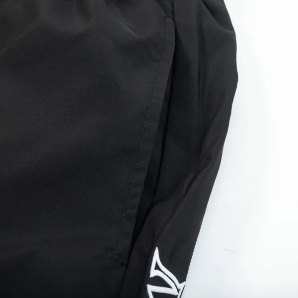 【MONCLER  公式旗艦店】モンクレール   ショートパンツご好評に付き再入荷！250225