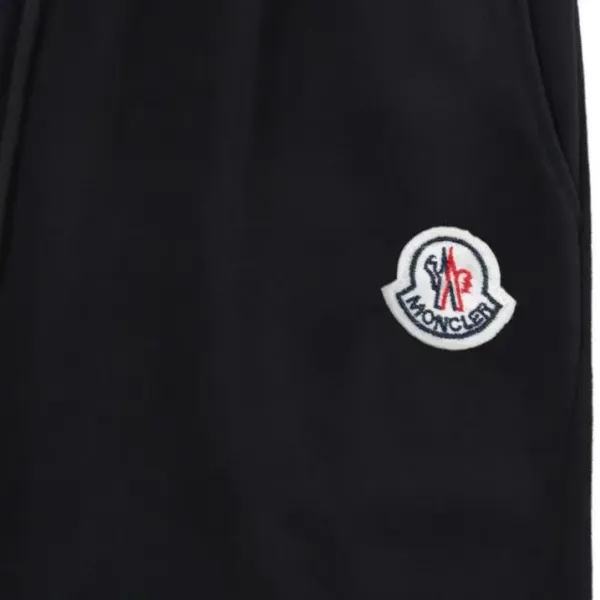【MONCLER  公式旗艦店】モンクレール   ショートパンツご好評に付き再入荷！250225
