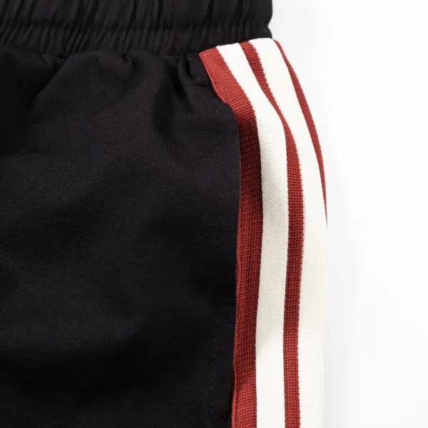 【MONCLER  公式旗艦店】モンクレール  ショートパンツ  ご好評に付き再入荷！