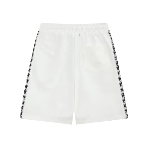 【GIVENCHY  公式旗艦店】ジバンシー ショートパンツご好評に付き再入荷 240803