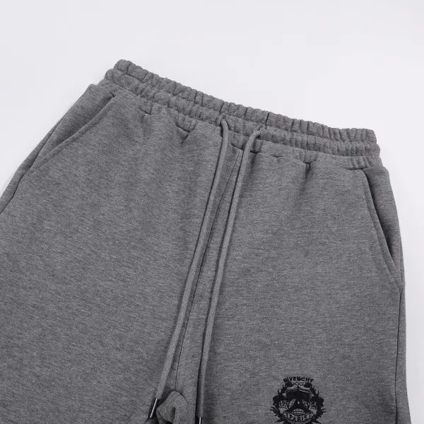【GIVENCHY  公式旗艦店】ジバンシー    ショートパンツ  ご好評に付き再入荷！
