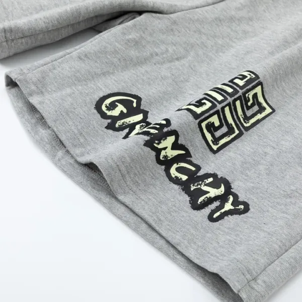【GIVENCHY 公式旗艦店】ジバンシー   ショートパンツご好評に付き再入荷！
