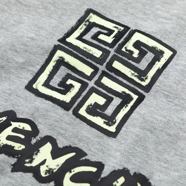 【GIVENCHY 公式旗艦店】ジバンシー   ショートパンツご好評に付き再入荷！