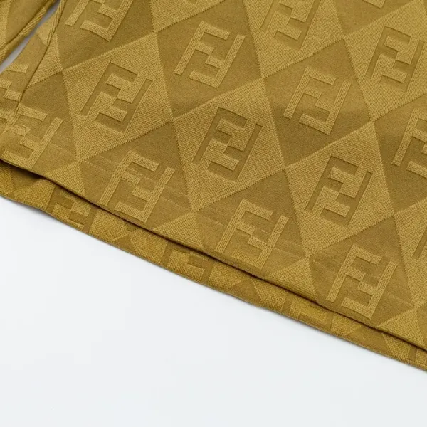 【FENDI  公式旗艦店】フェンディ  ショートパンツご好評に付き再入荷！250226