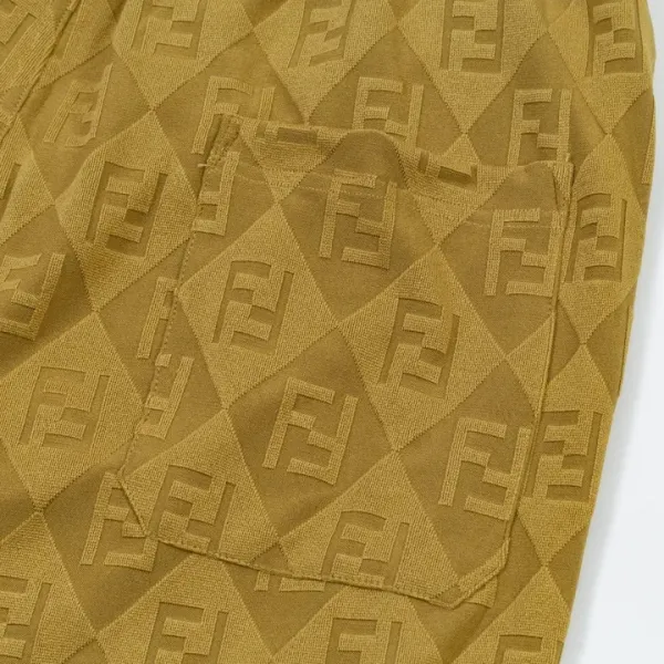【FENDI  公式旗艦店】フェンディ  ショートパンツご好評に付き再入荷！250226