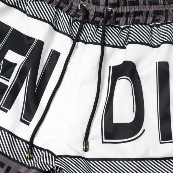 【FENDI 公式旗艦店】フェンディ ショートパンツご好評に付き再入荷 24624
