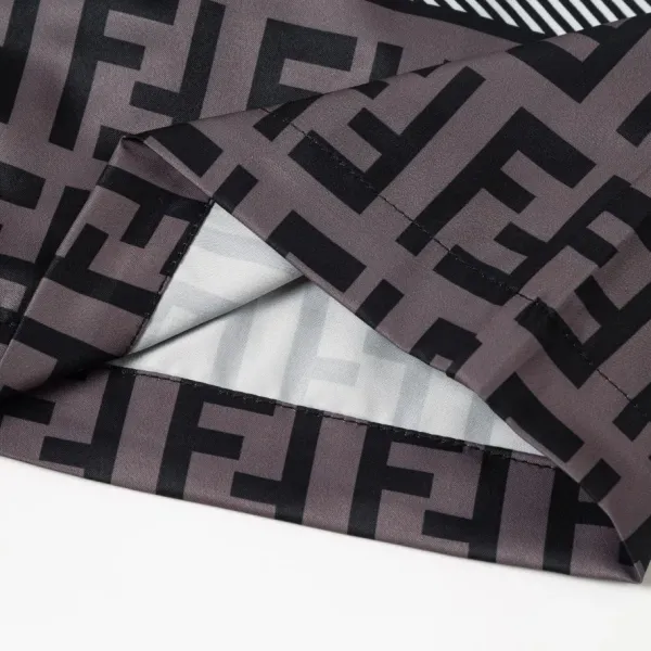 【FENDI 公式旗艦店】フェンディ ショートパンツご好評に付き再入荷 24624