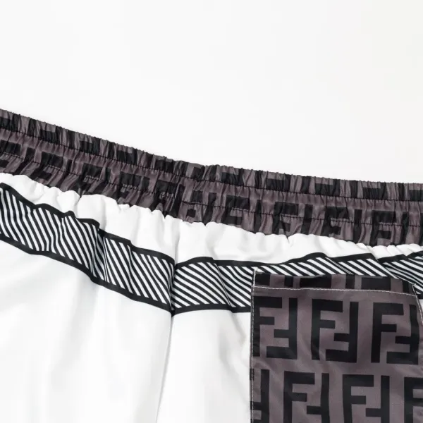【FENDI 公式旗艦店】フェンディ ショートパンツご好評に付き再入荷 24624