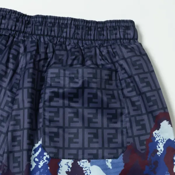 【FENDI 公式旗艦店】フェンディ ショートパンツご好評に付き再入荷 24624