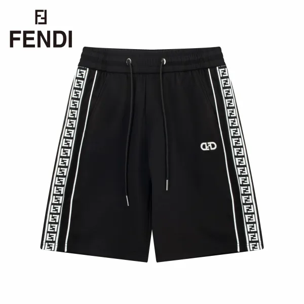 【FENDI 公式旗艦店】モンクレール   ショートパンツ  ご好評に付き再入荷！