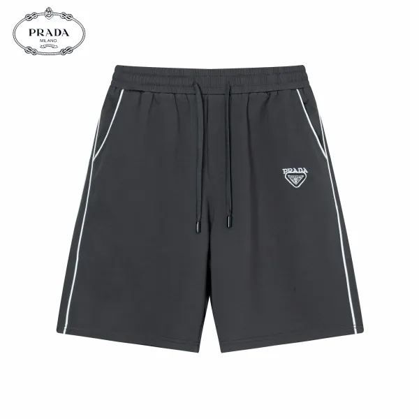 【PRADA  公式旗艦店】プラダ ショートパンツご好評に付き再入荷！250227