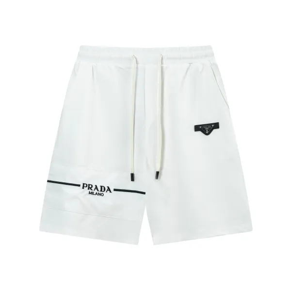 【PRADA  公式旗艦店】プラダ ショートパンツご好評に付き再入荷！250227