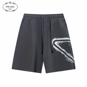 【PRADA  公式旗艦店】プラダ ショートパンツご好評に付き再入荷！250227